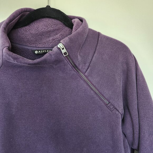 Athleta Size Large Cozy Karma Asym Pullover Sweatshirt Purple Yoga Outdoor - Picture 2 of 8